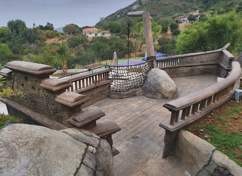 The deck: every plank and rail is carved concrete